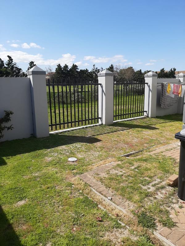 To Let 3 Bedroom Property for Rent in Parklands Western Cape